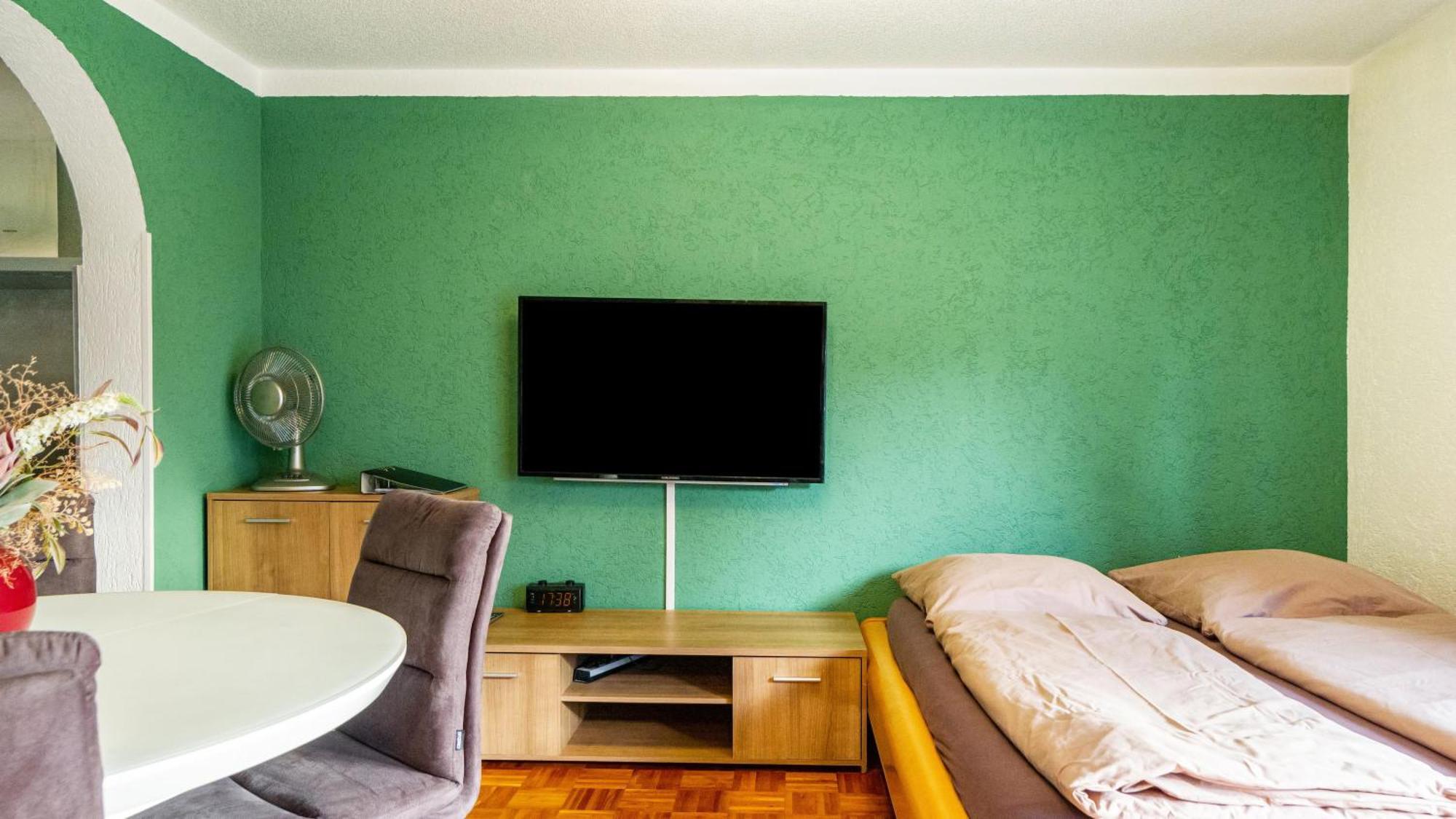 Ferienwohnung Arenda Munzingen Екстериор снимка